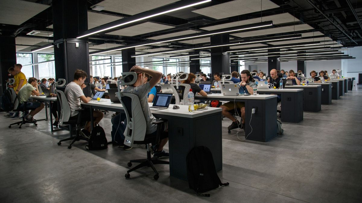 阿瓜斯卡连特斯收入改善，但劳动生产率停滞不前