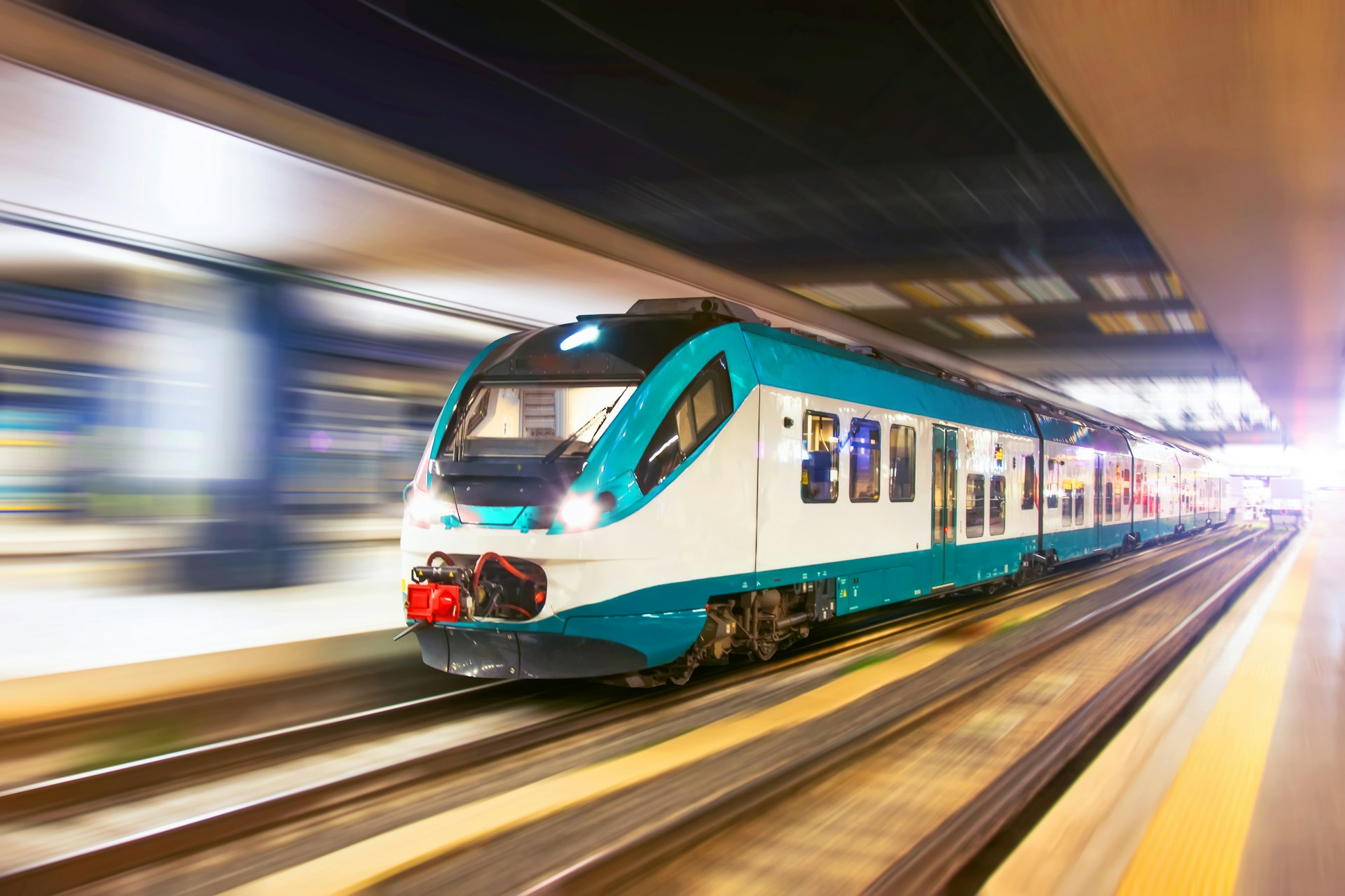 墨西哥政府设立综合公共交通与铁路局：其职能与构成如何？