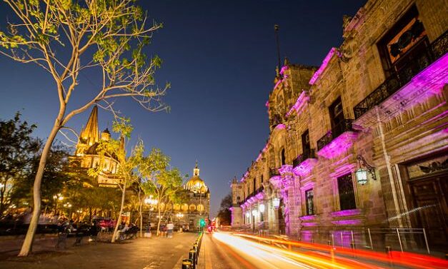 哈利斯科州正在与加拿大共建新的经济轴心吗？